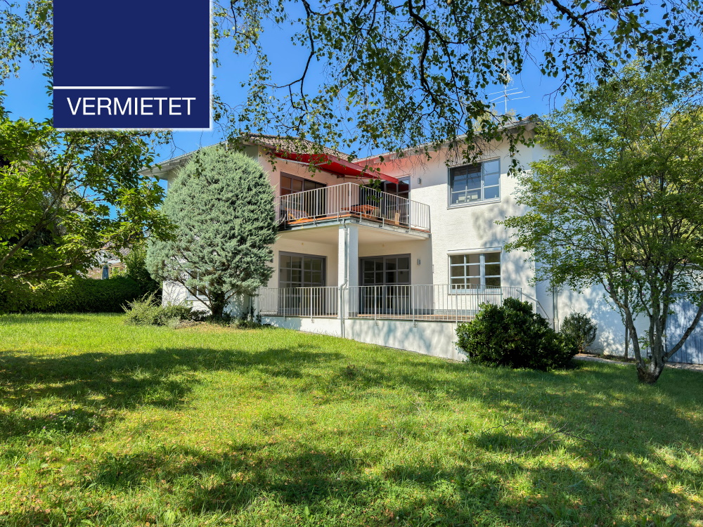 +VERMIETET+ Elegante und großzügige Erdgeschosswohnung mit großer Terrasse in ruhiger Wohnlage