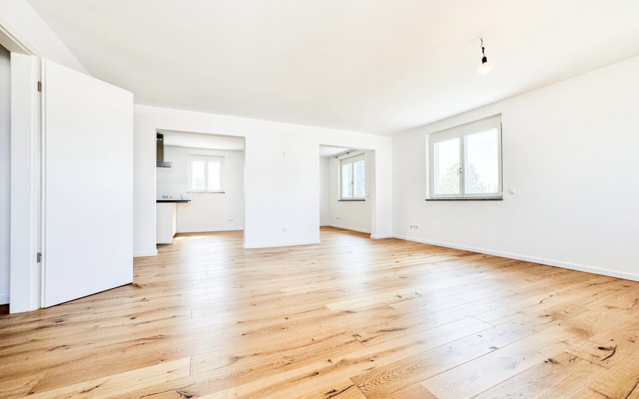 Stilvolles Wohnen in Tutzing – 4-Zimmer-Penthouse mit Aufzug und Seeblick