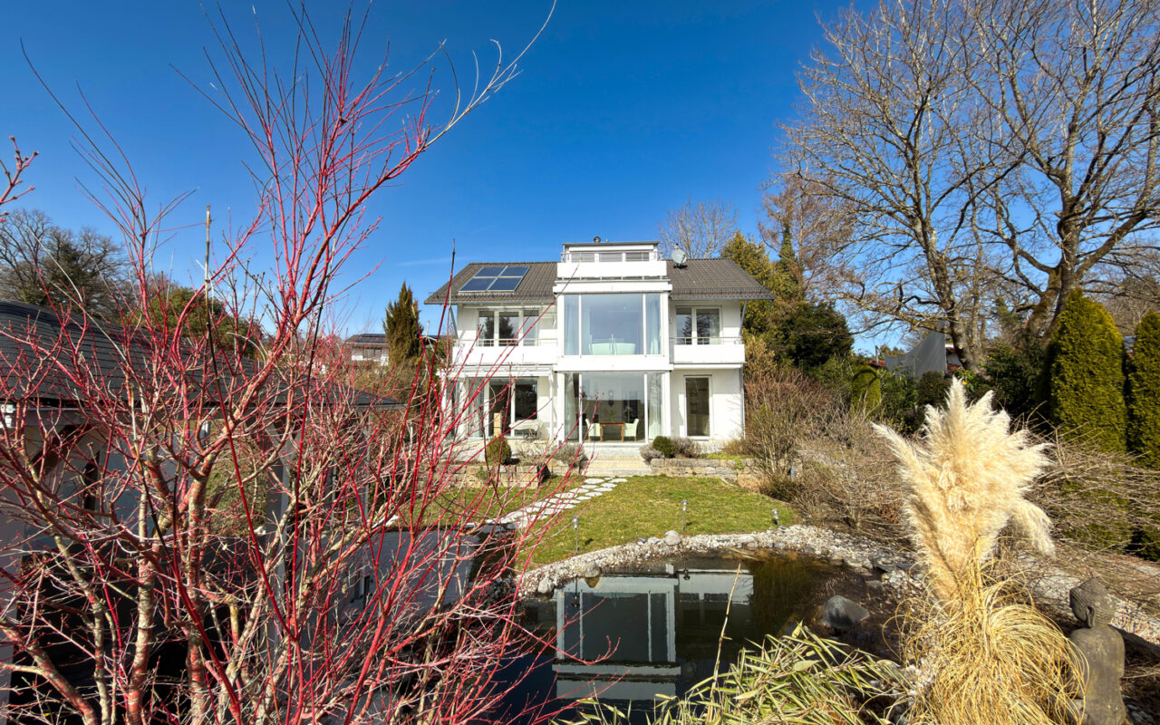 Hochwertiges Einfamilienhaus mit Garten und Bergpanorama in Tutzing am Starnberger See