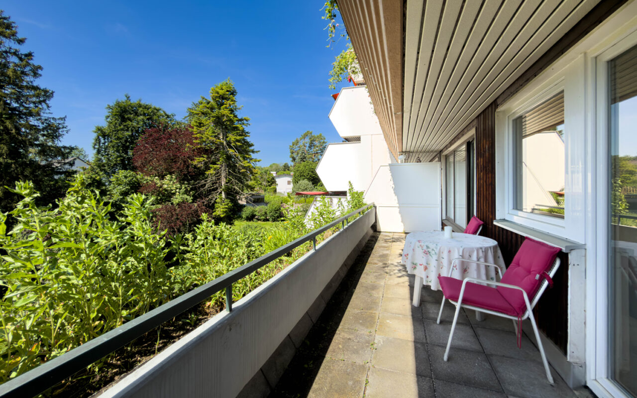 Gut geschnittene 2-Zimmer-Wohnung mit Süd-Loggia in Tutzing am Starnberger See