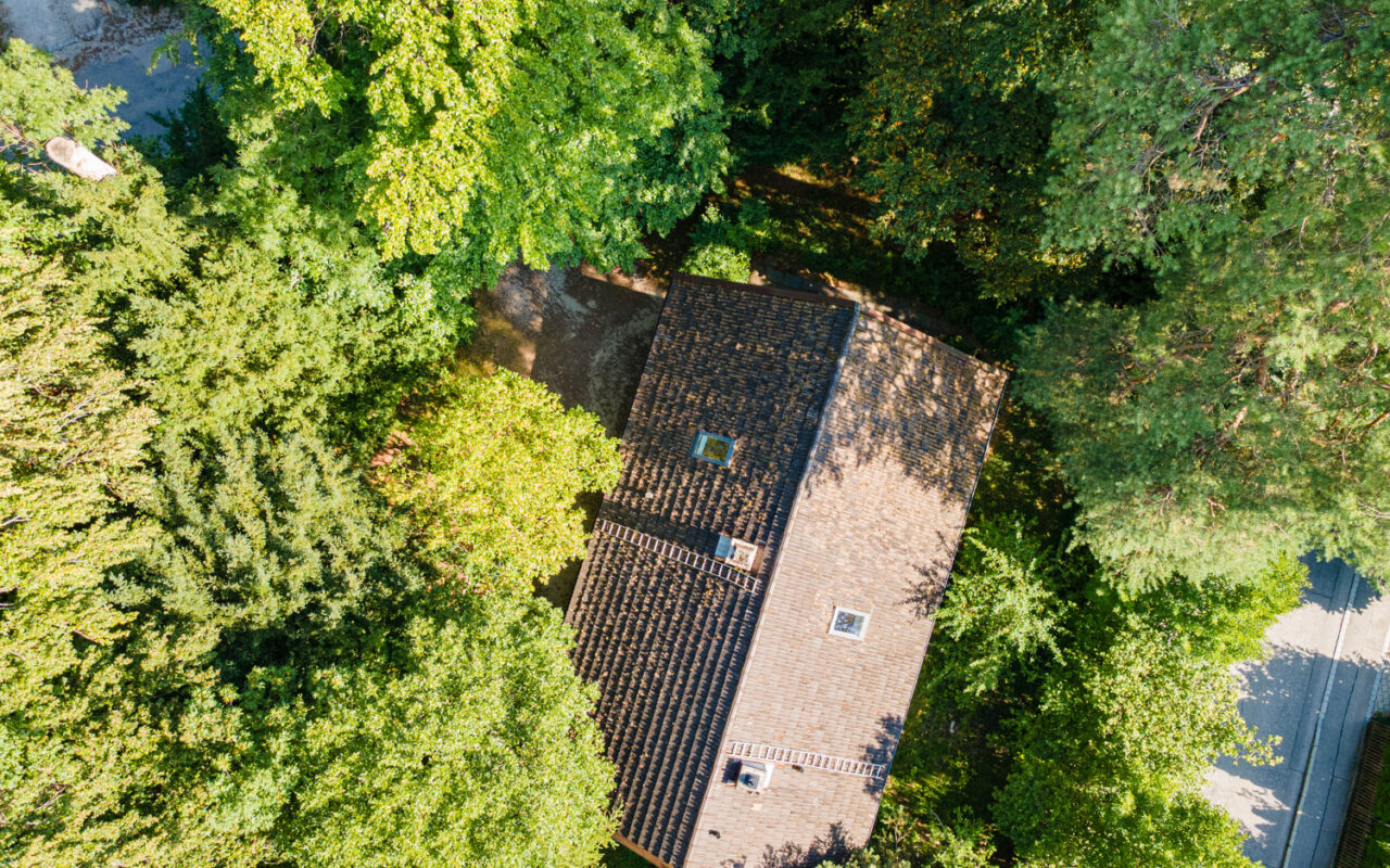 Zentralgelegenes naturverbundenes Grundstück mit Altbestand in Pöcking