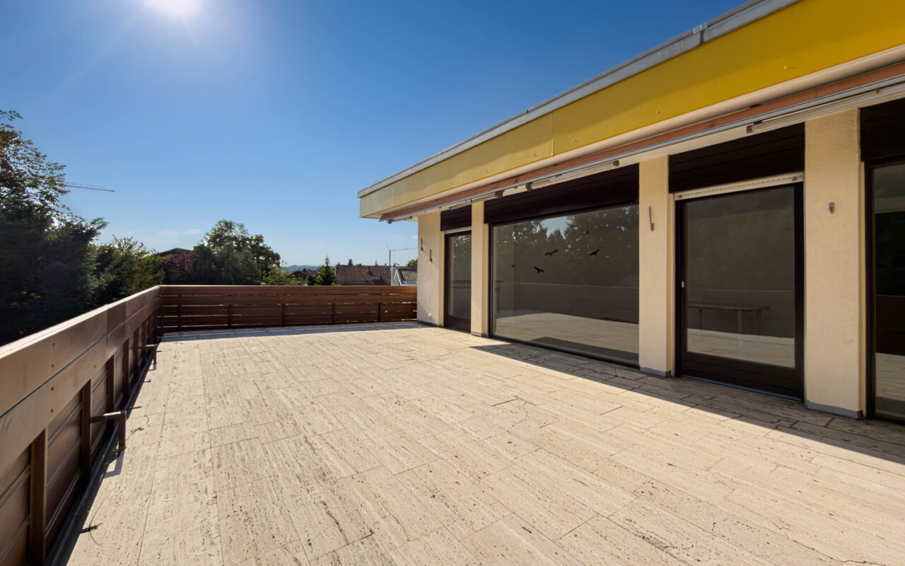 Sonne genießen in Feldafing – Dachterrassenwohnung mit Weitblick